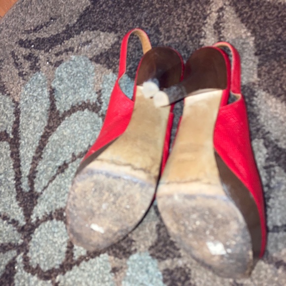 Red fendi heels - Picture 2 of 3